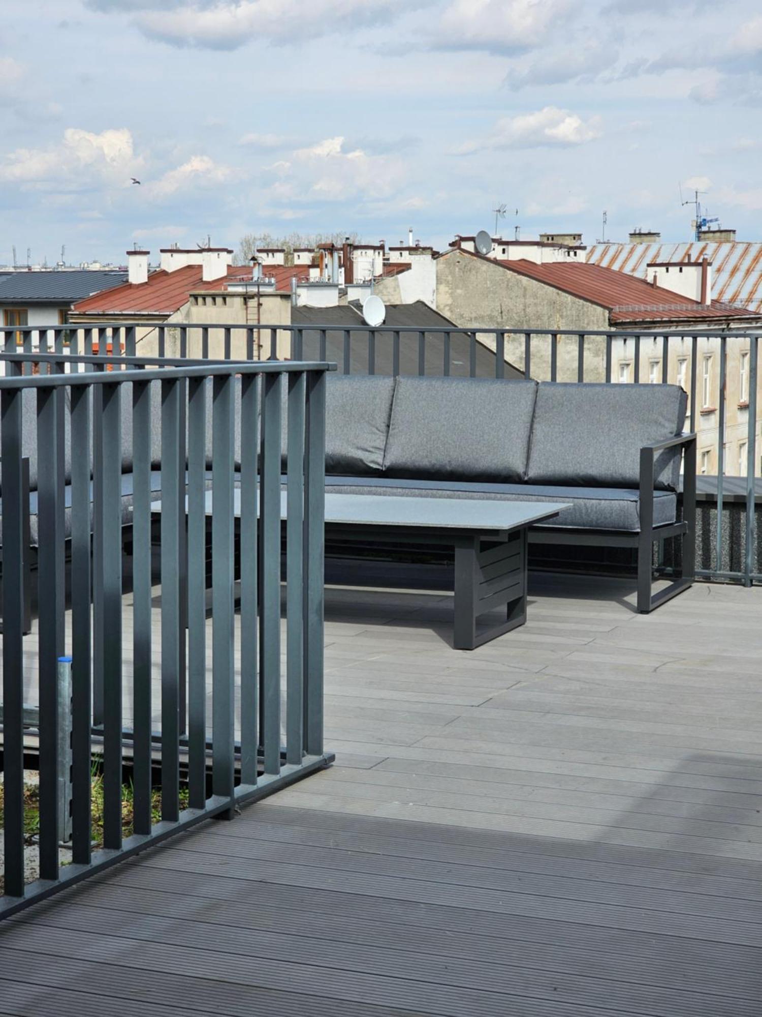 Rooftop Apartment With Terrace By T Krakow Ngoại thất bức ảnh
